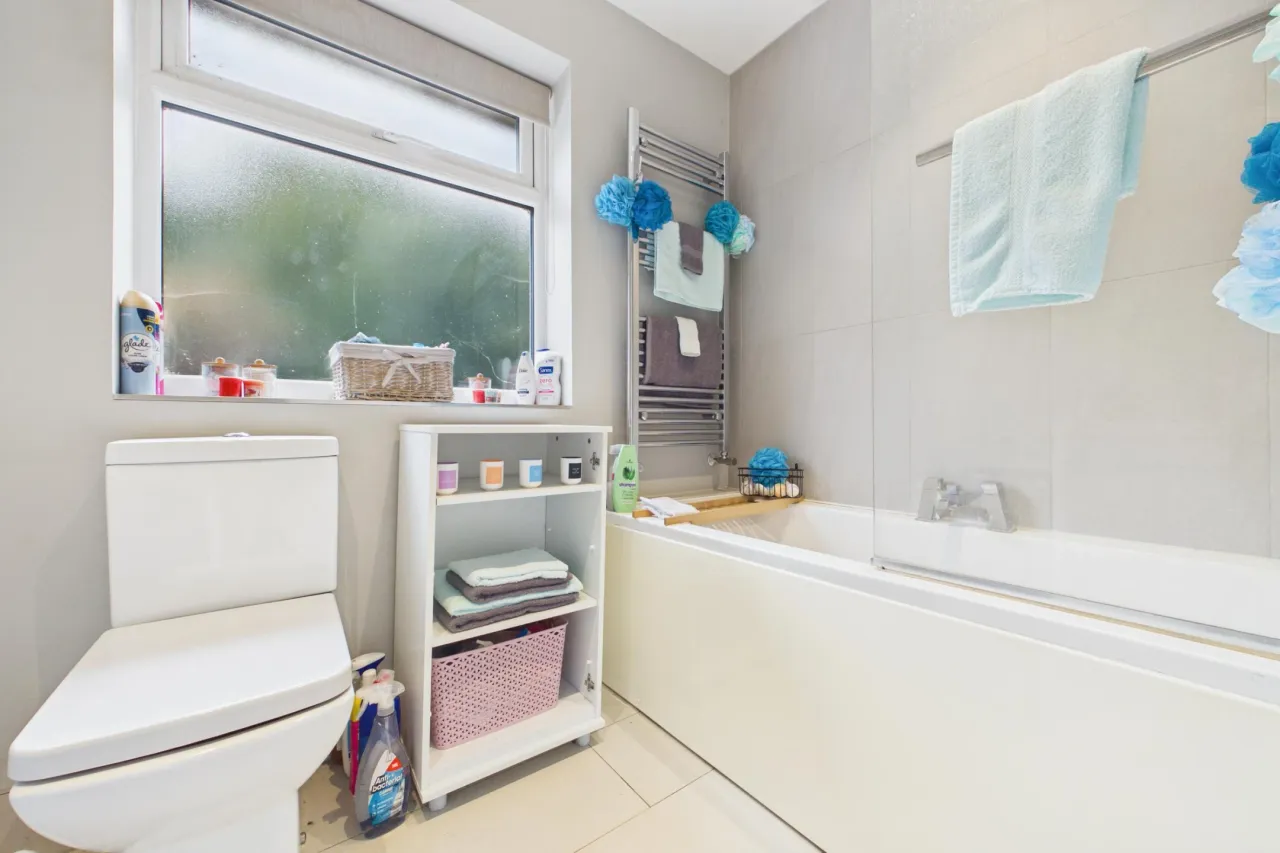 Primrose Hill, Kings Langley, WD4, photo 12