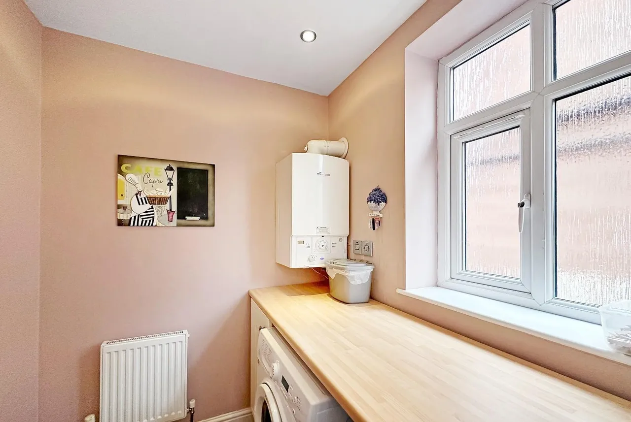 Perry Road, Timperley, Cheshire WA15 7SU, photo 9