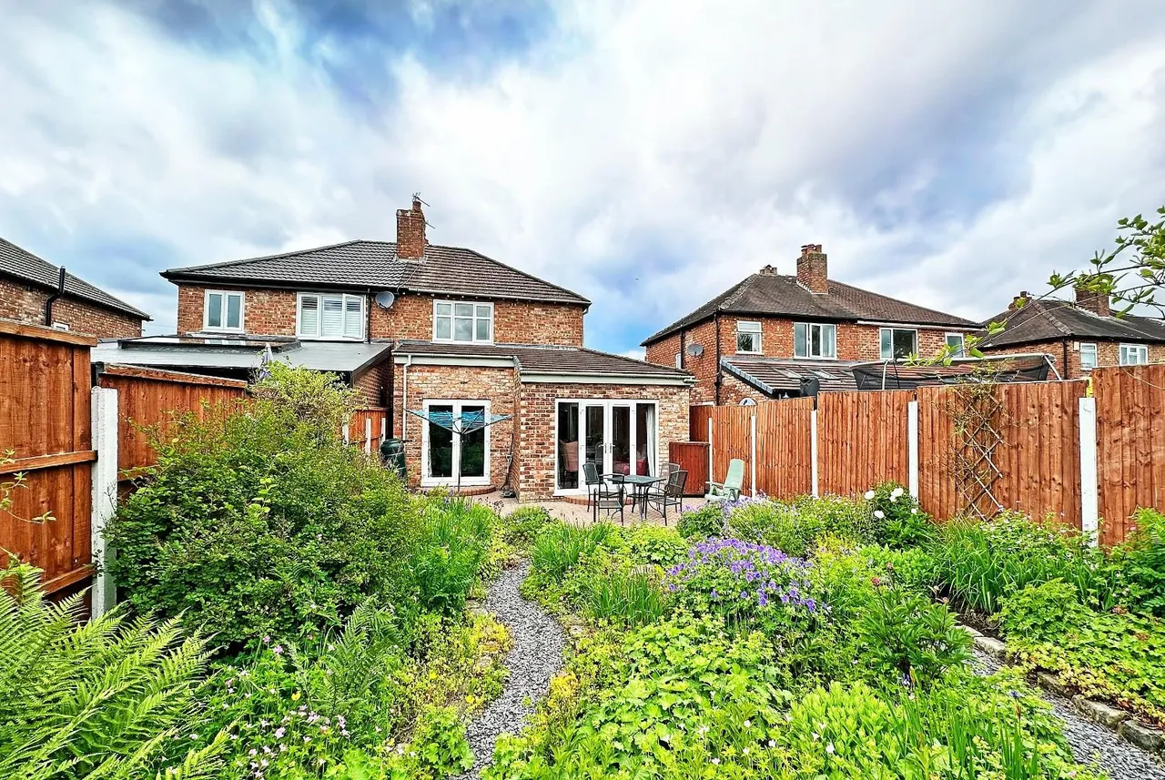 Perry Road, Timperley, Cheshire WA15 7SU, photo 6