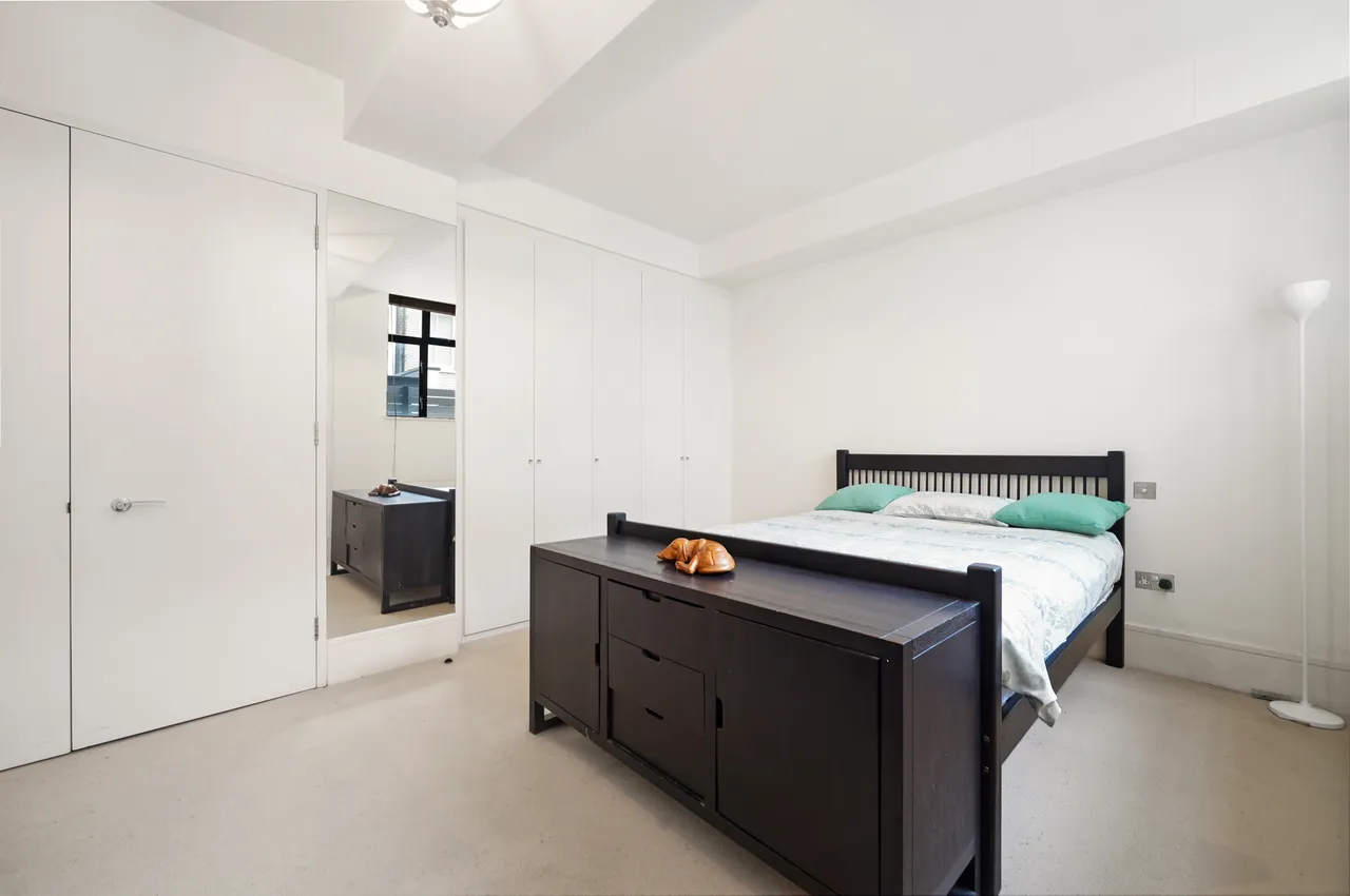 Great Portland Street, Regents Park, W1W, photo 6