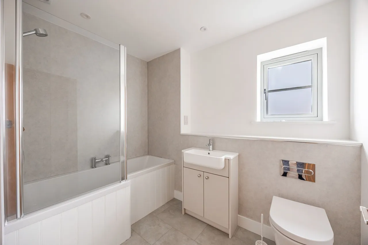 Newly Built Home in Holt, photo 12