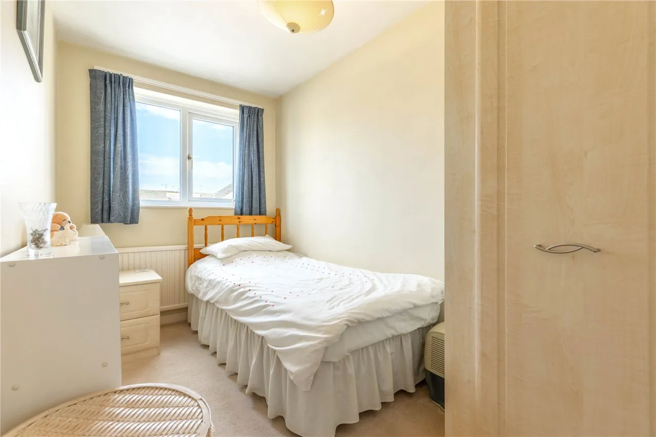 Rose Way, Cirencester, GL7, photo 10