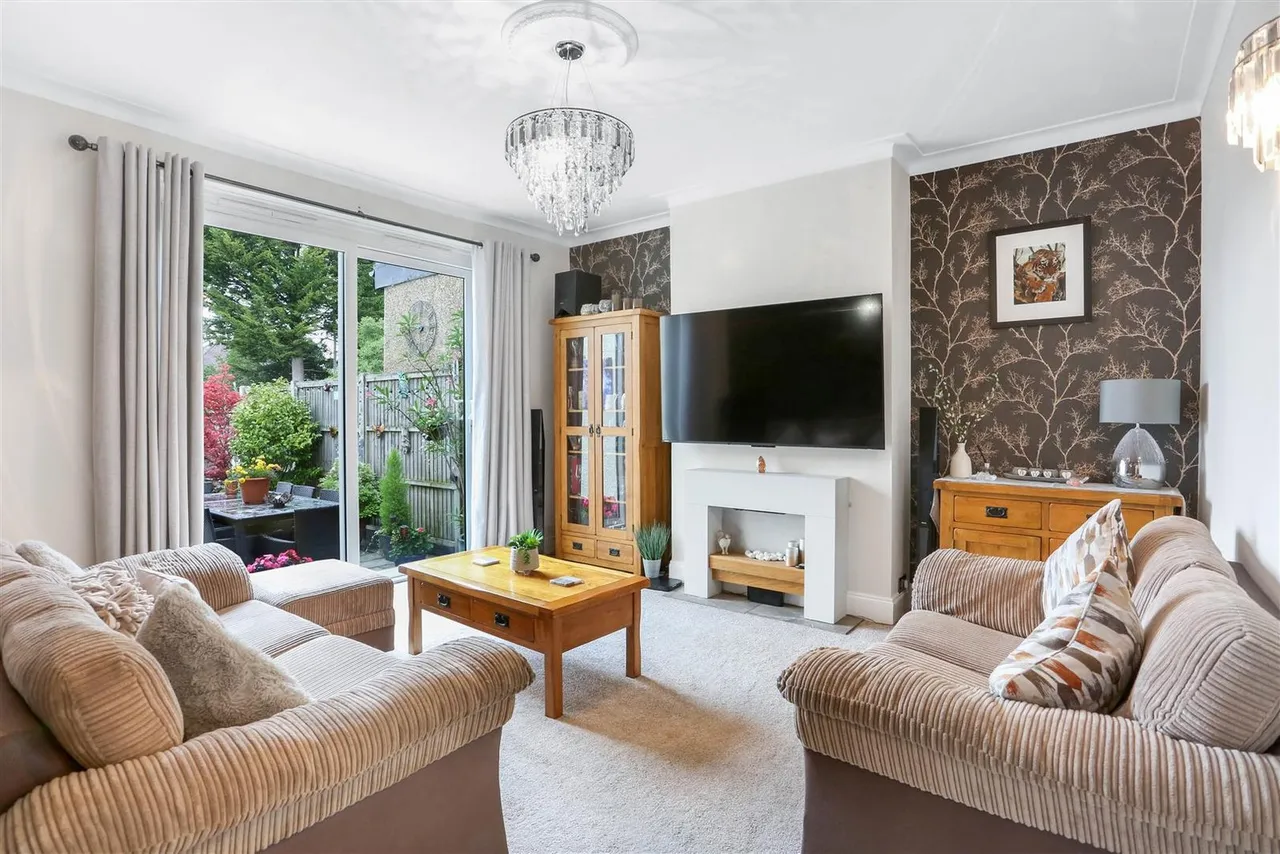 Winkworth Road, Banstead, Surrey, SM7 2JW, photo 5