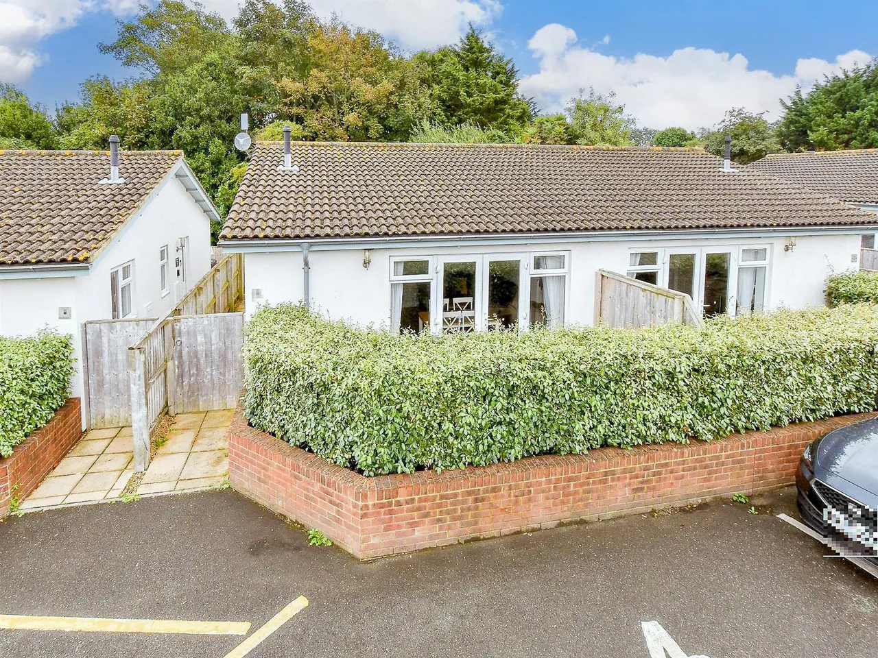 2 bed park home for sale, Fort Warden Road, Totland Bay, PO39