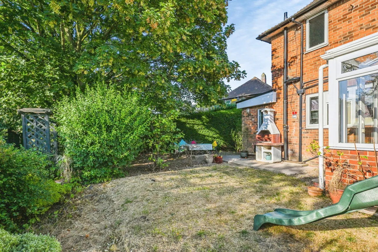 South Parkway, Leeds, LS14, photo 26