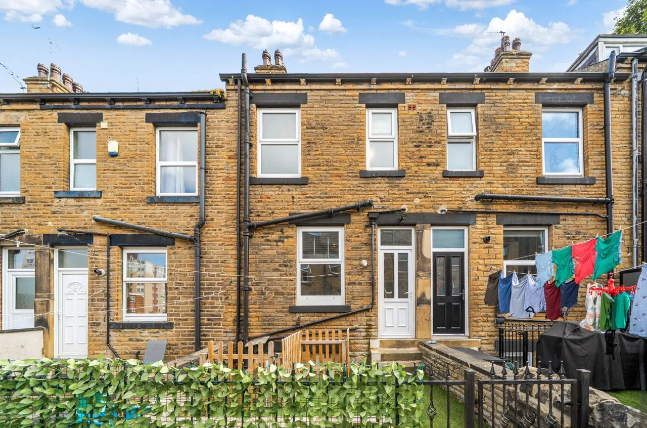 Croft Street, Farsley, LS28, photo 18