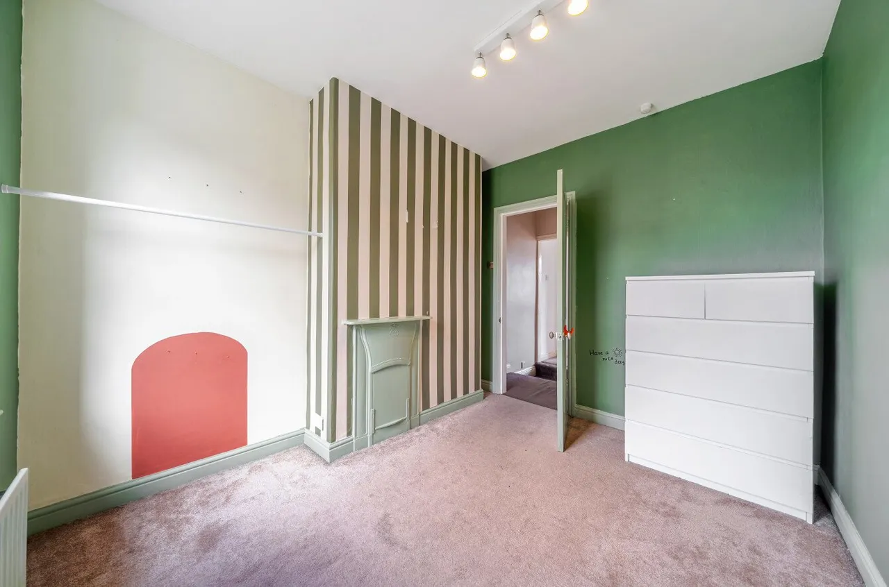 Croft Street, Farsley, LS28, photo 12