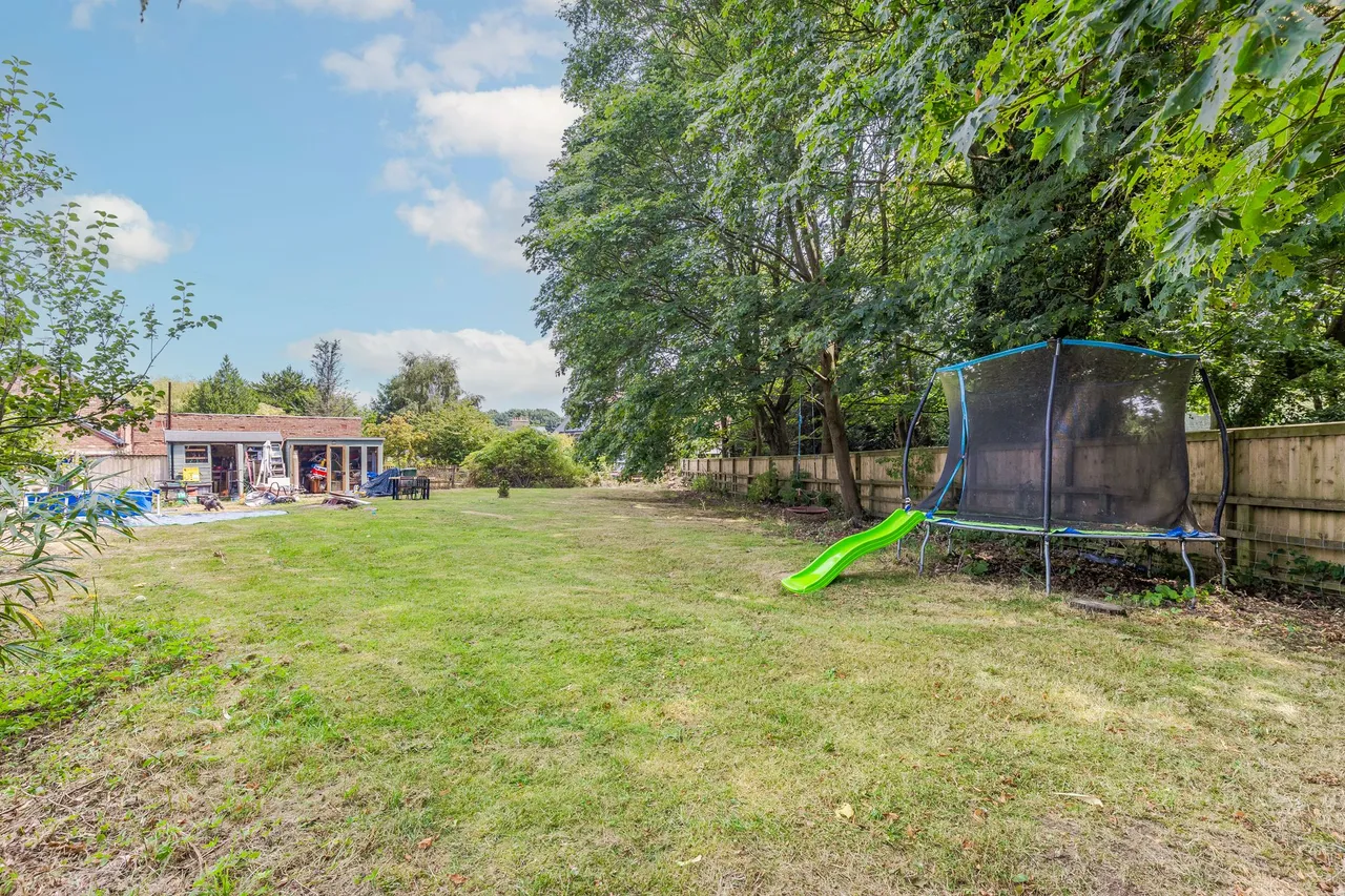 Oakmere Barns Farm Road, Northwich, photo 21