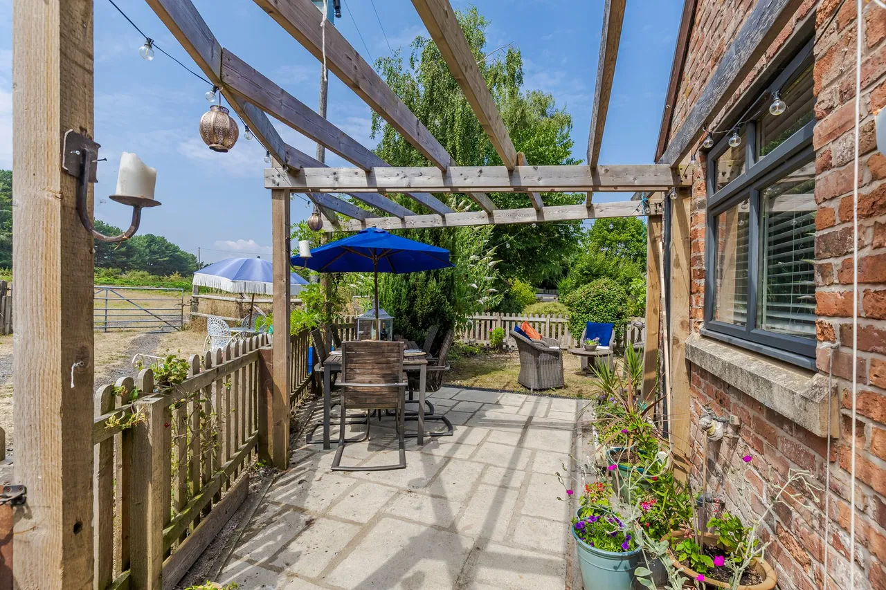 Oakmere Barns Farm Road, Northwich, photo 18