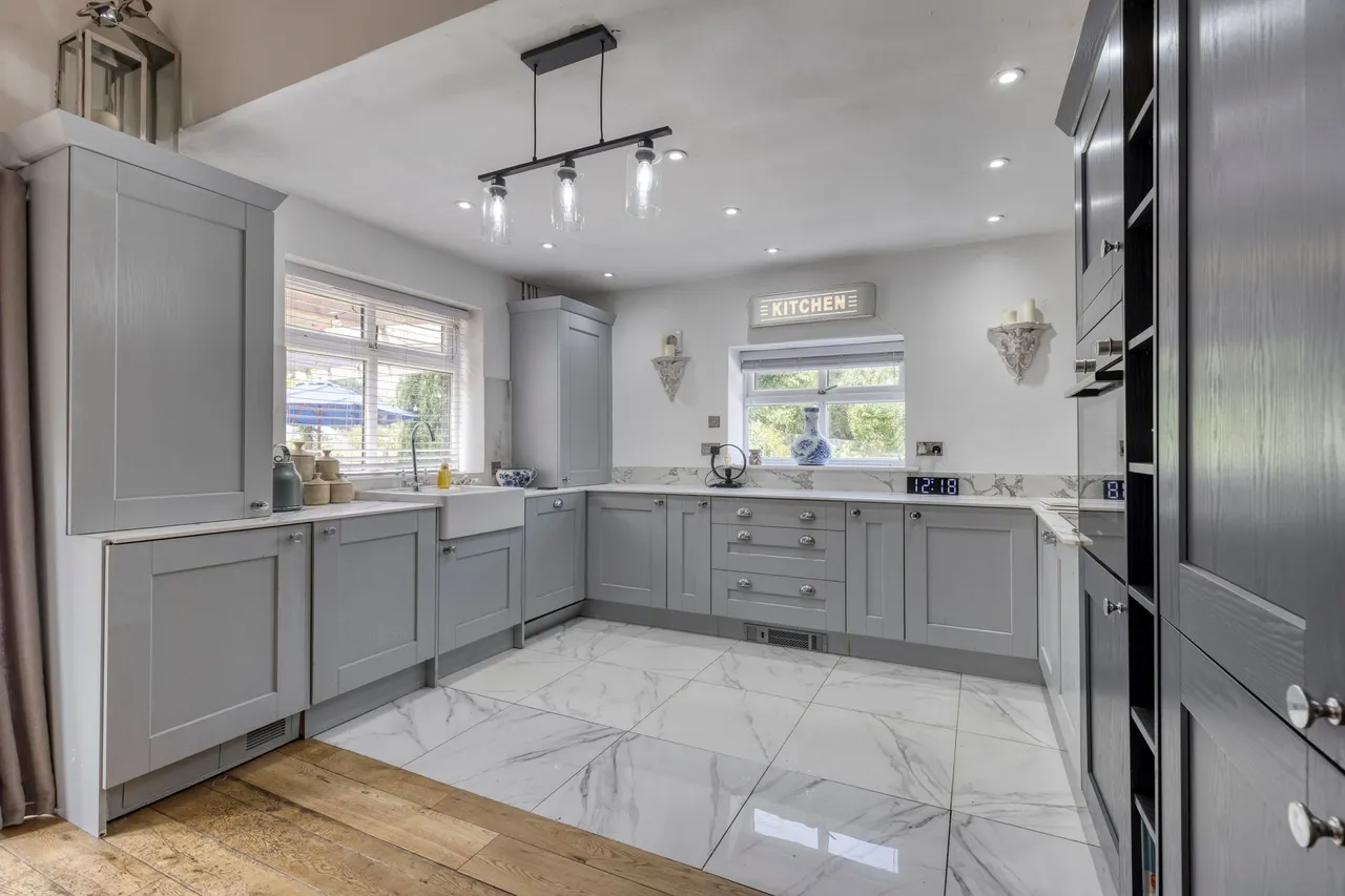 Oakmere Barns Farm Road, Northwich, photo 9