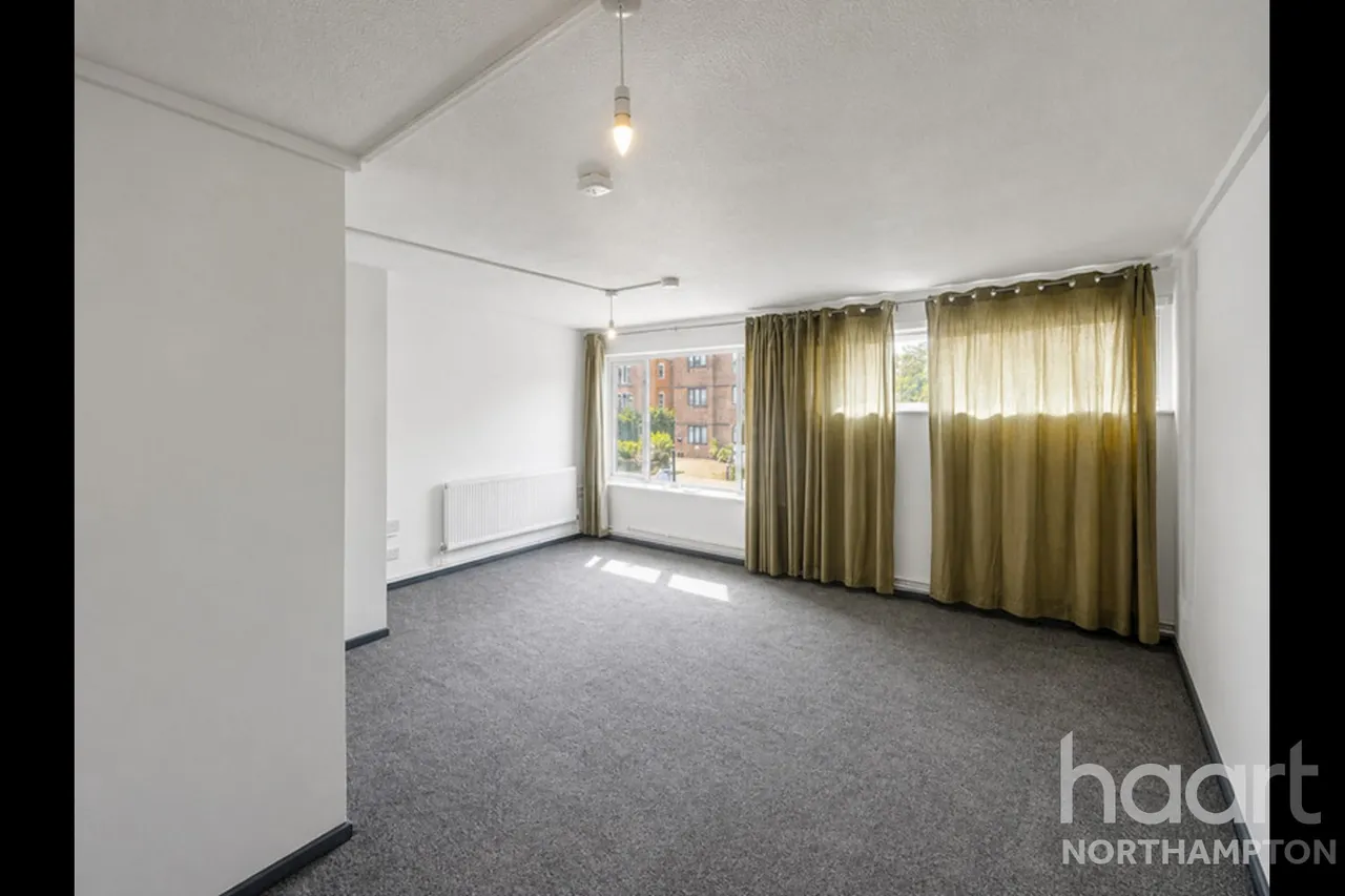 Cliftonville Court, Northampton, NN1, photo 4