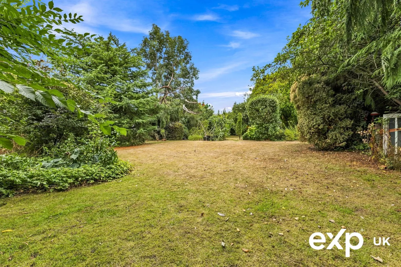 Wellow Road, Ollerton, NG22, photo 39