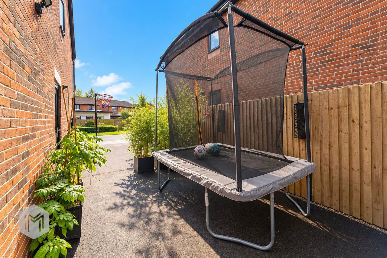 Premier Way, Bury, BL8, photo 28