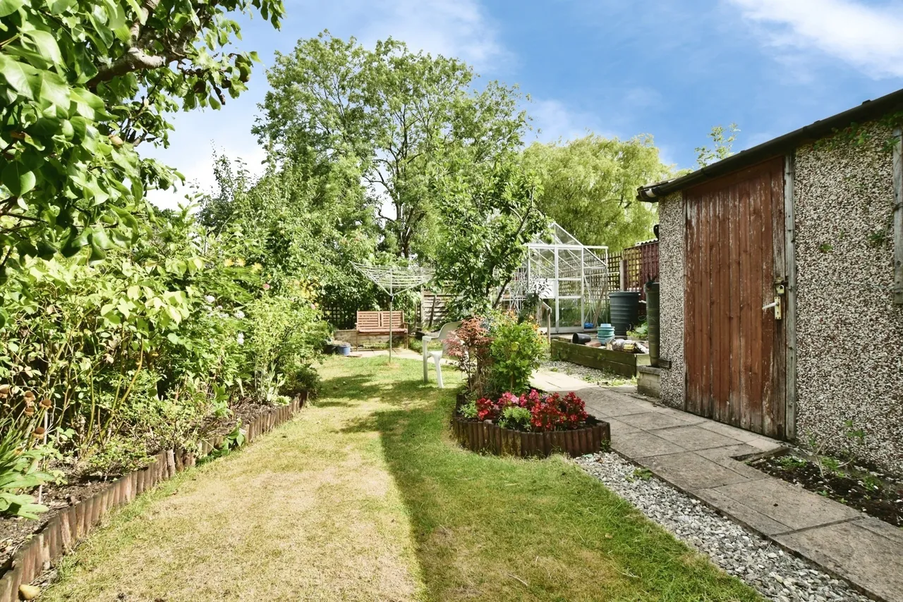Lynton Drive, High Lane, Stockport, Greater Manchester, SK6, photo 7