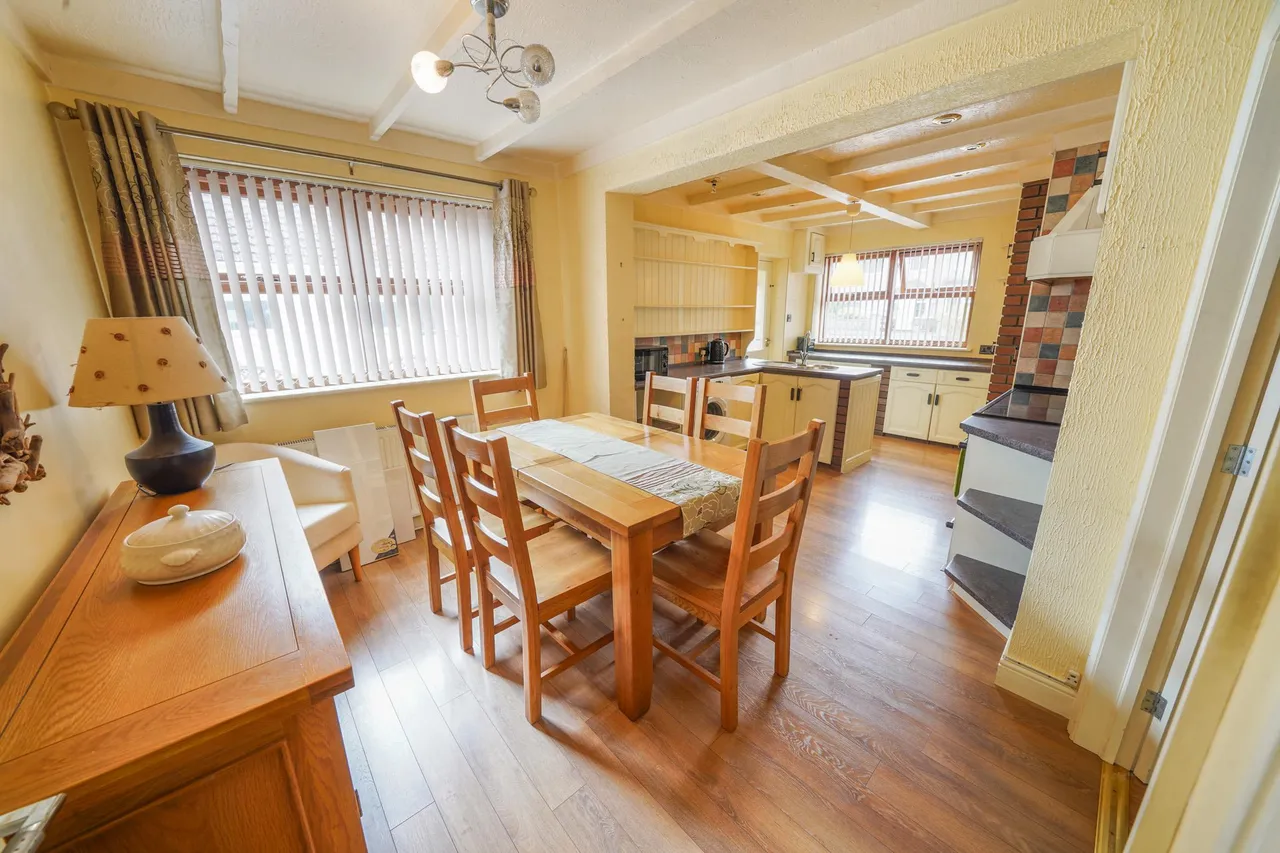 Brookside, Swansea, SA4, photo 11