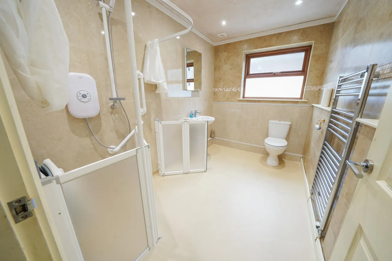 Brookside, Swansea, SA4, photo 17
