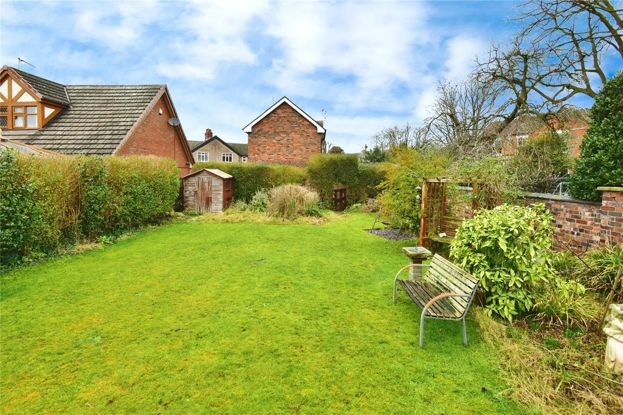 Crewe Road, Alsager, Stoke-on-Trent, Cheshire, ST7, photo 24