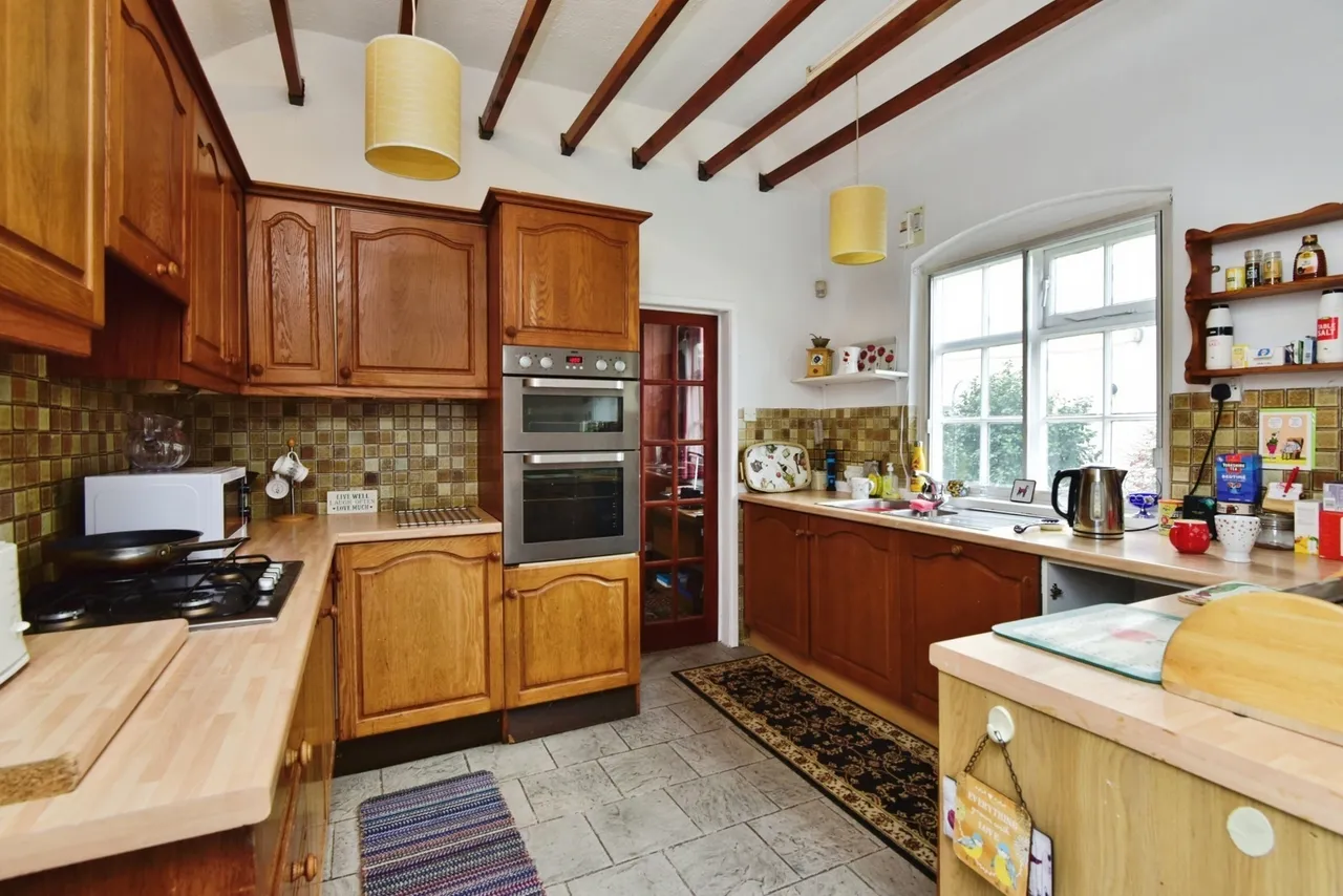 Crewe Road, Alsager, Stoke-on-Trent, Cheshire, ST7, photo 31