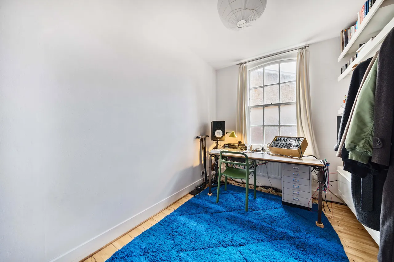 Flat 1 Block O, Peabody Estate, Camberwell Green, London, photo 5