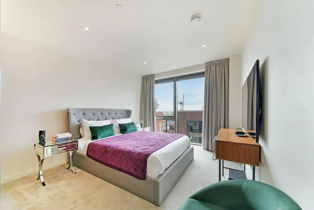 New Union Square, SW11, photo 5