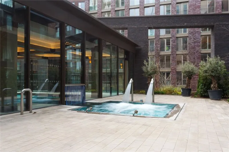 New Union Square, SW11, photo 13