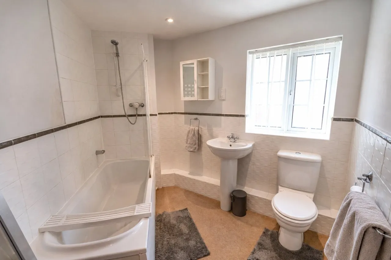 Irwin Road, Blyton, DN21, photo 7