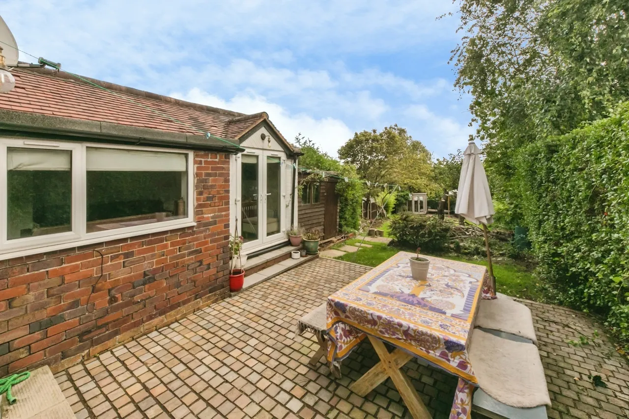 Lincoln Avenue, Newcastle, ST5, photo 25