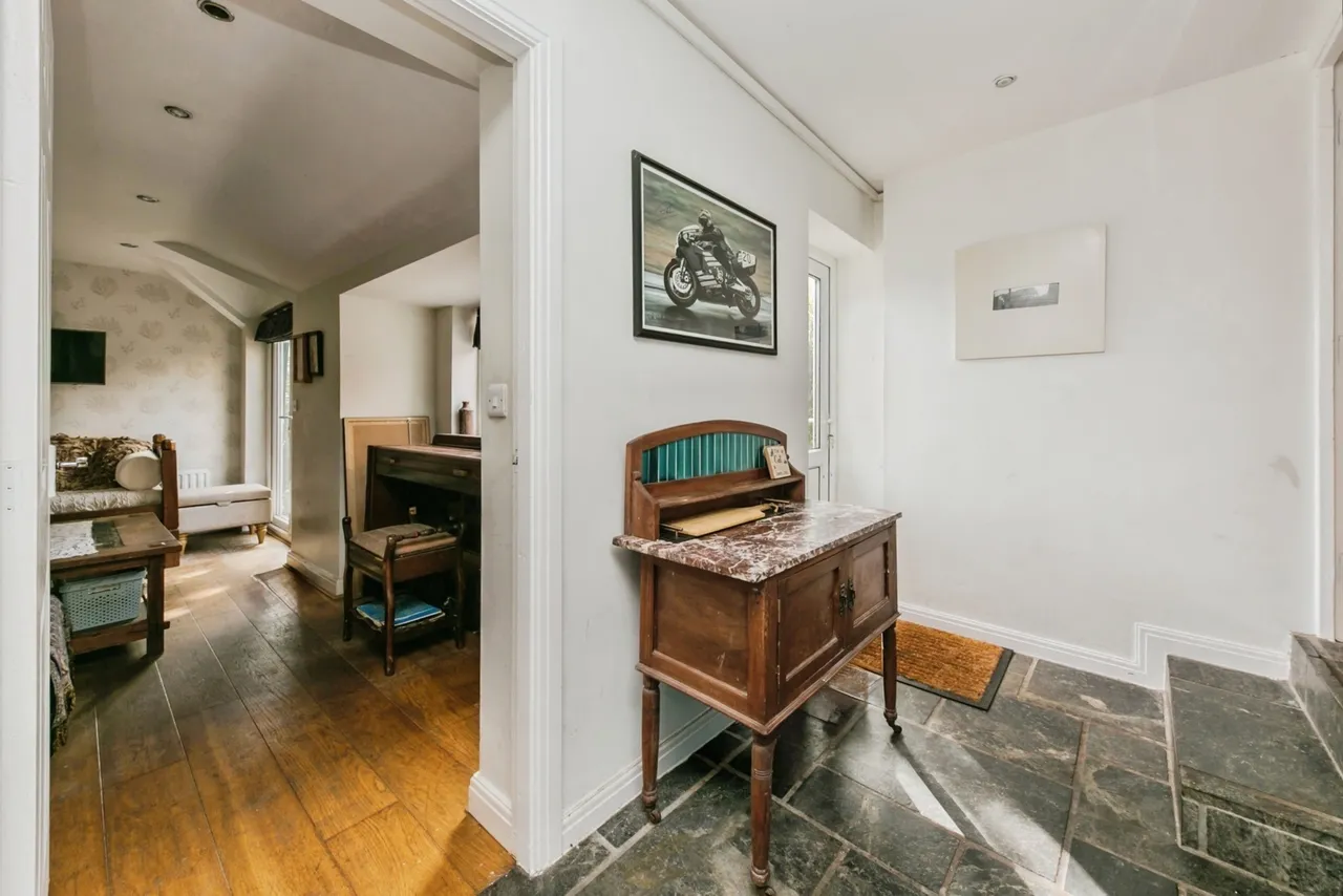 Lincoln Avenue, Newcastle, ST5, photo 13