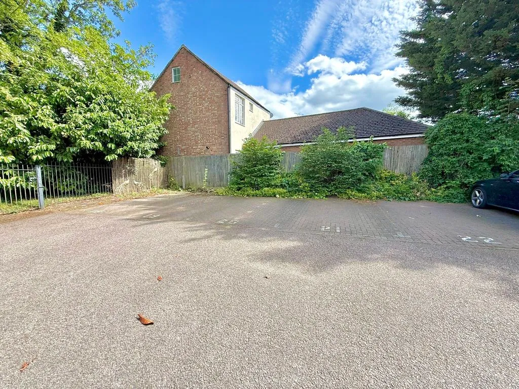 Eastgate Court Church Street, Dunstable LU5 4HP, photo 14