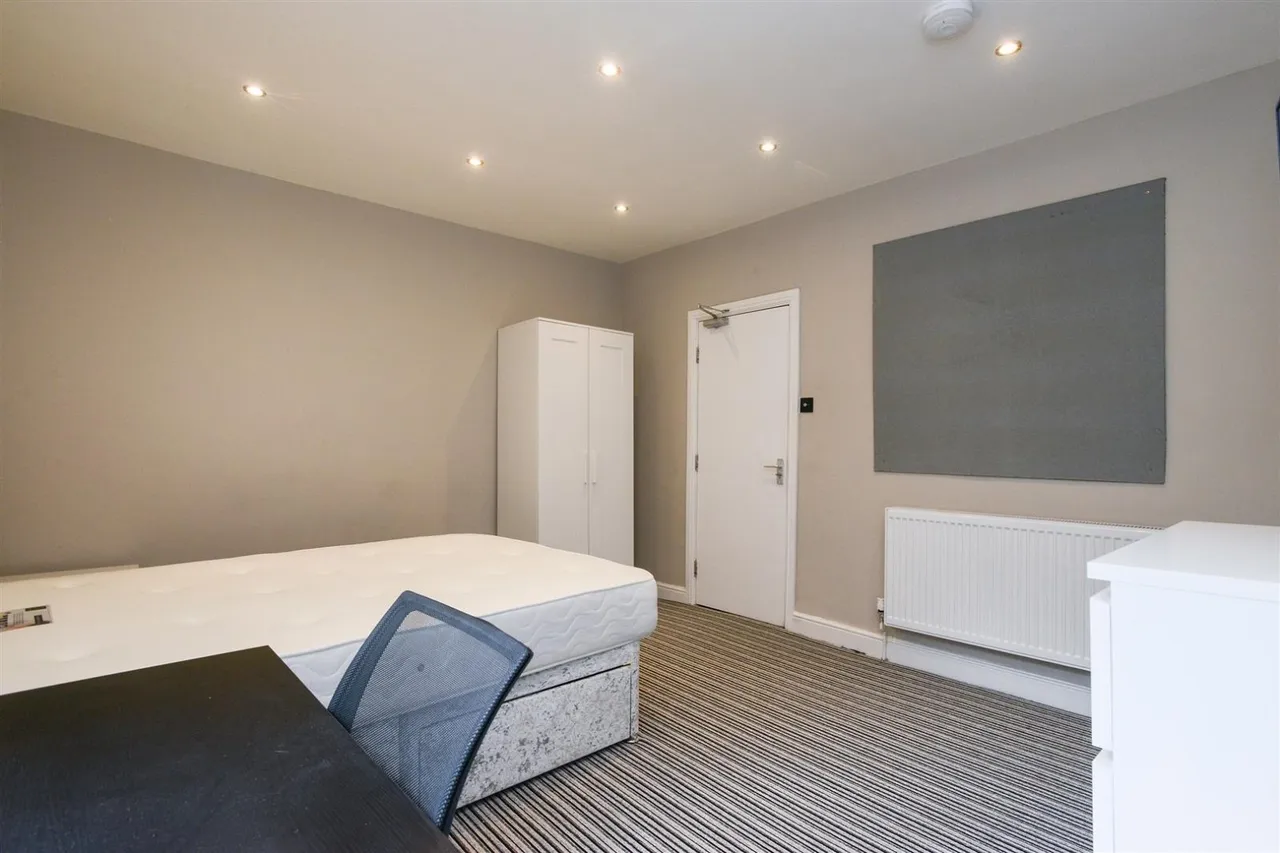 Cromwell Street, Nottingham, NG7, photo 13