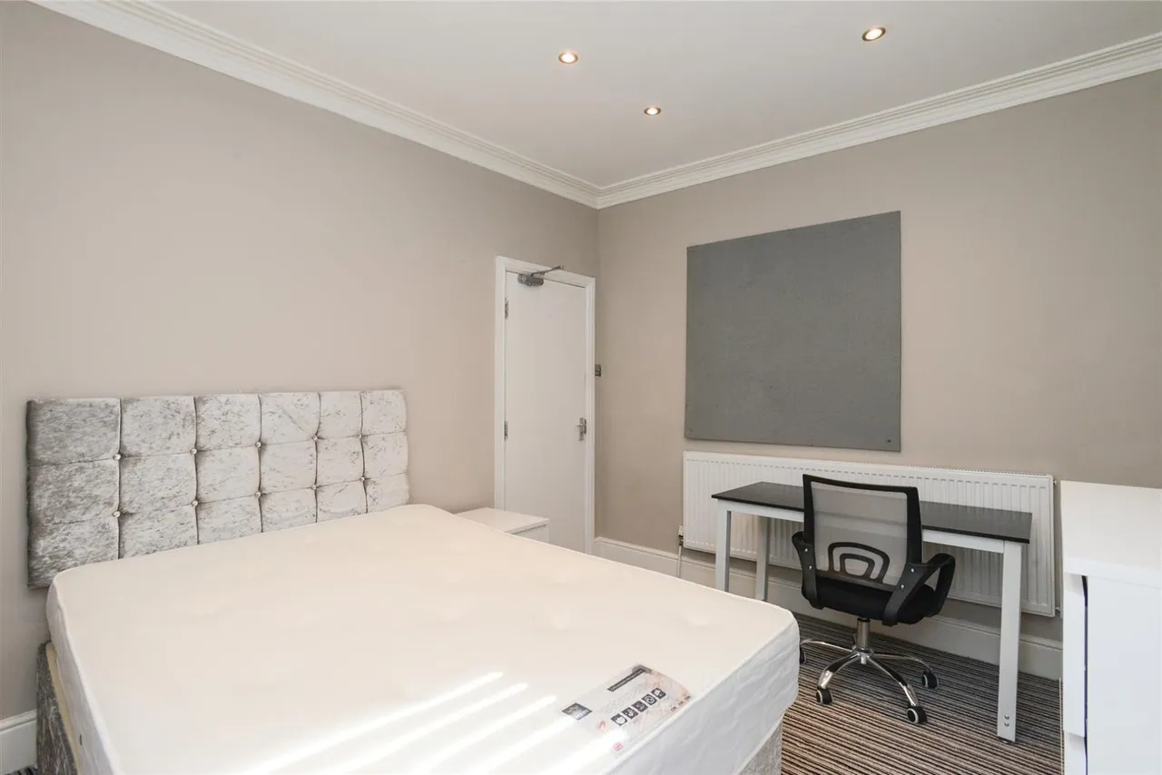 Cromwell Street, Nottingham, NG7, photo 11