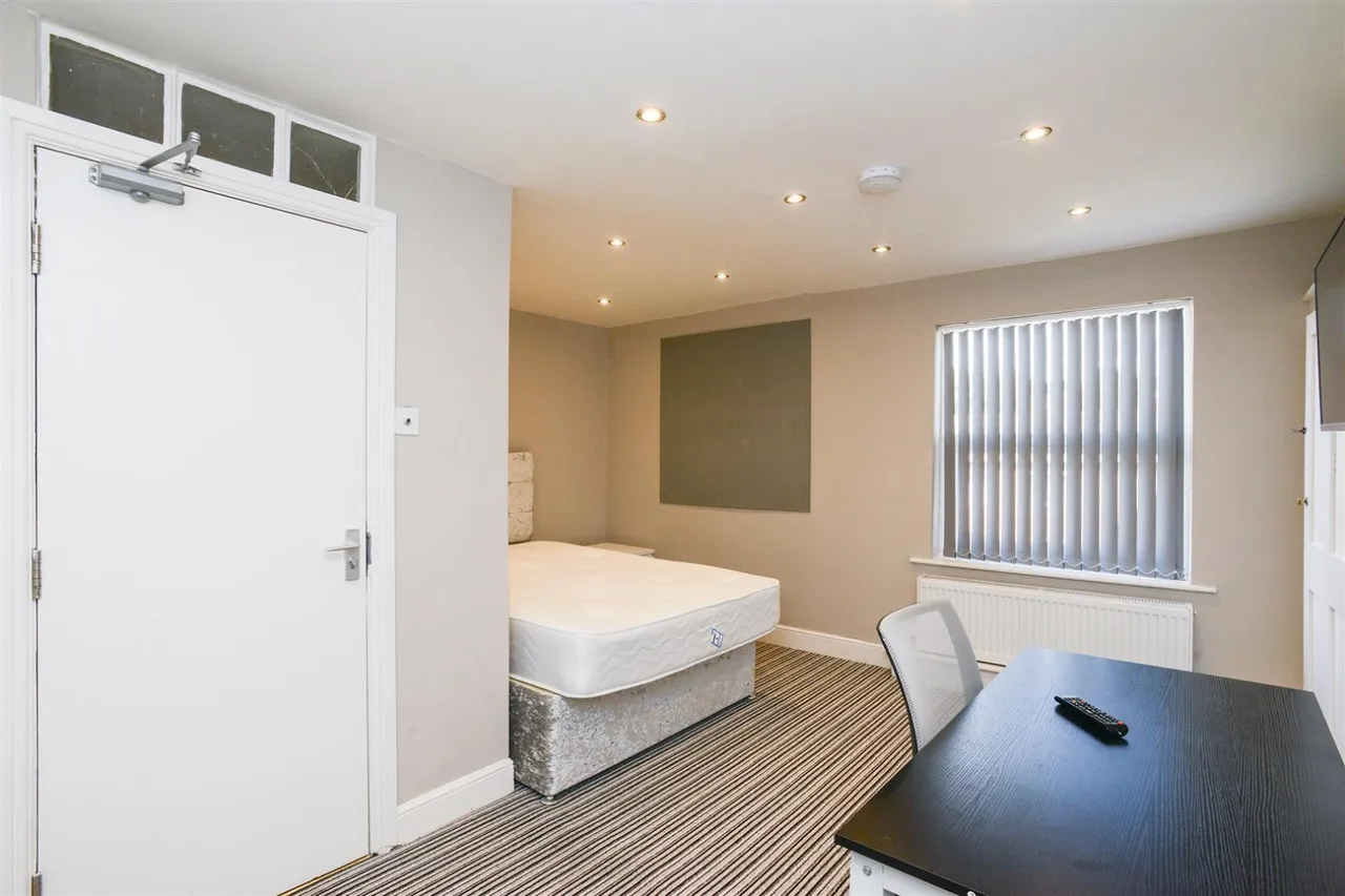 Cromwell Street, Nottingham, NG7, photo 8