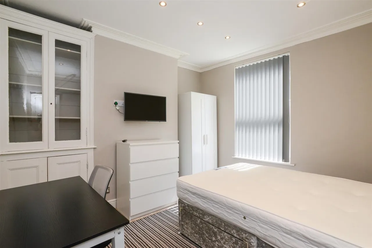 Cromwell Street, Nottingham, NG7, photo 15
