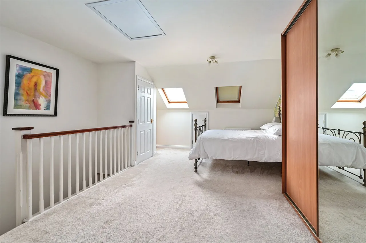 Dean Close, Ash, Guildford, Surrey, GU12 6BU, photo 8
