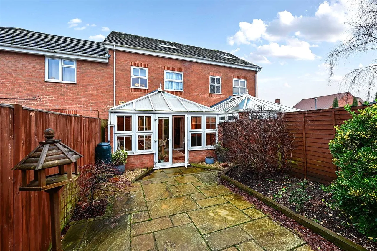 Dean Close, Ash, Guildford, Surrey, GU12 6BU, photo 6
