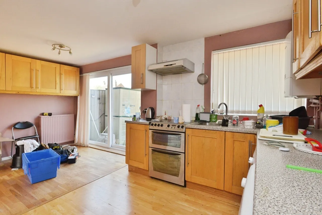 Elm Drive, Deanshanger, Buckinghamshire, MK19, photo 5