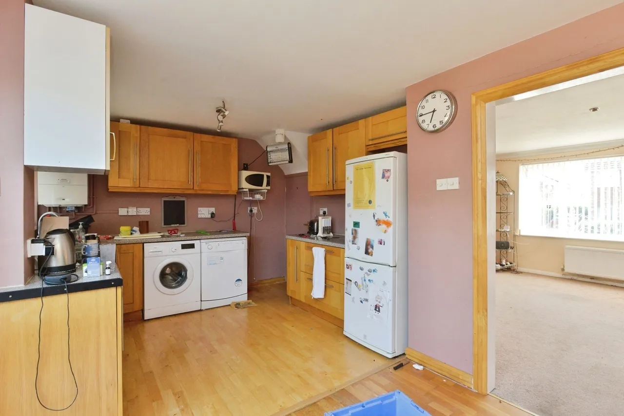 Elm Drive, Deanshanger, Buckinghamshire, MK19, photo 6