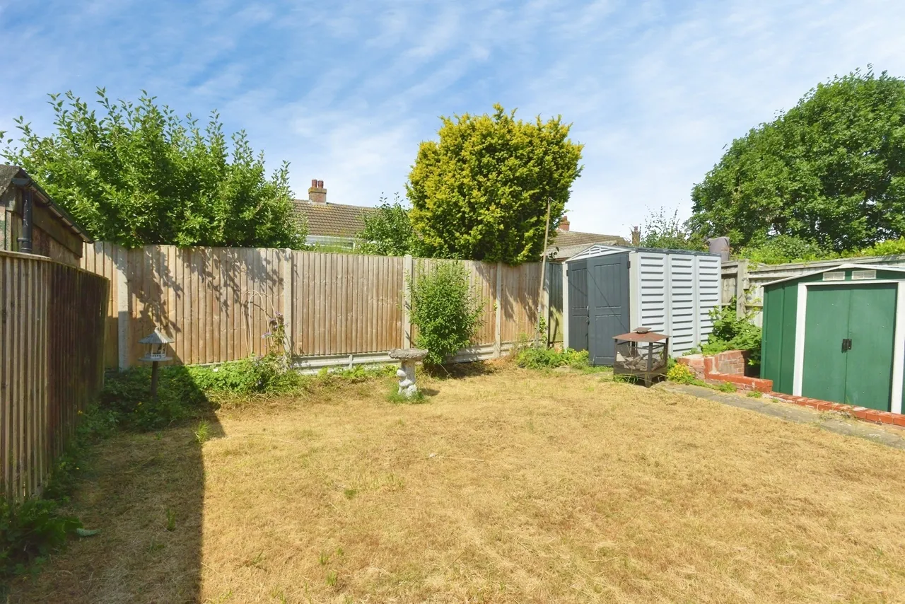 Elm Drive, Deanshanger, Buckinghamshire, MK19, photo 13