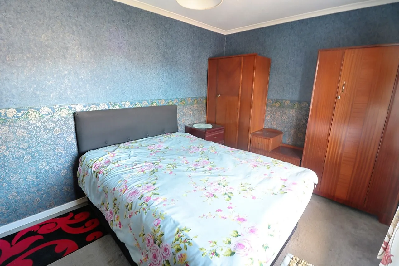 Milton Close, PE29, photo 9