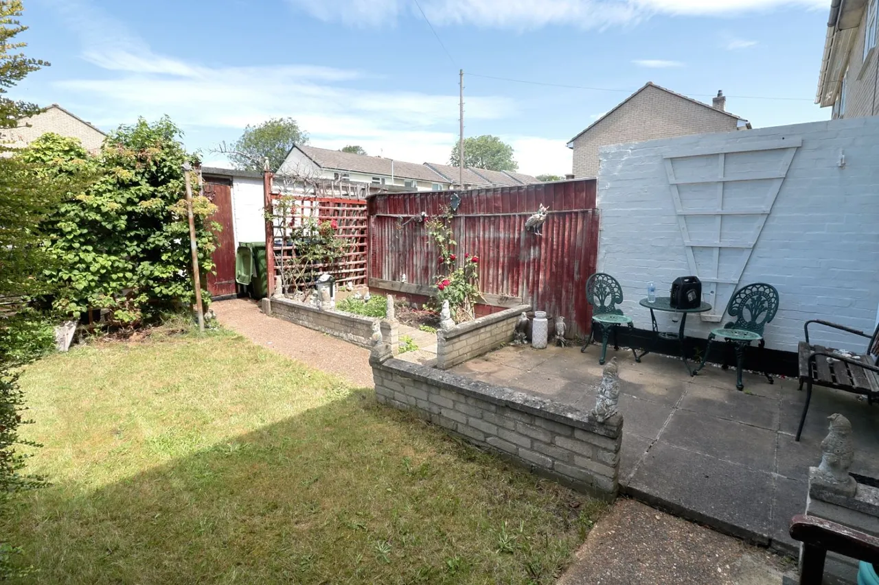 Milton Close, PE29, photo 12