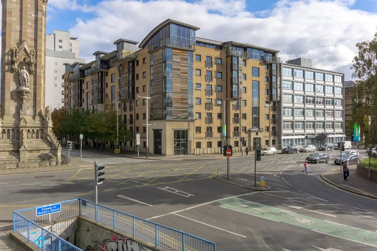 Queens Square, Belfast, BT1, photo 4