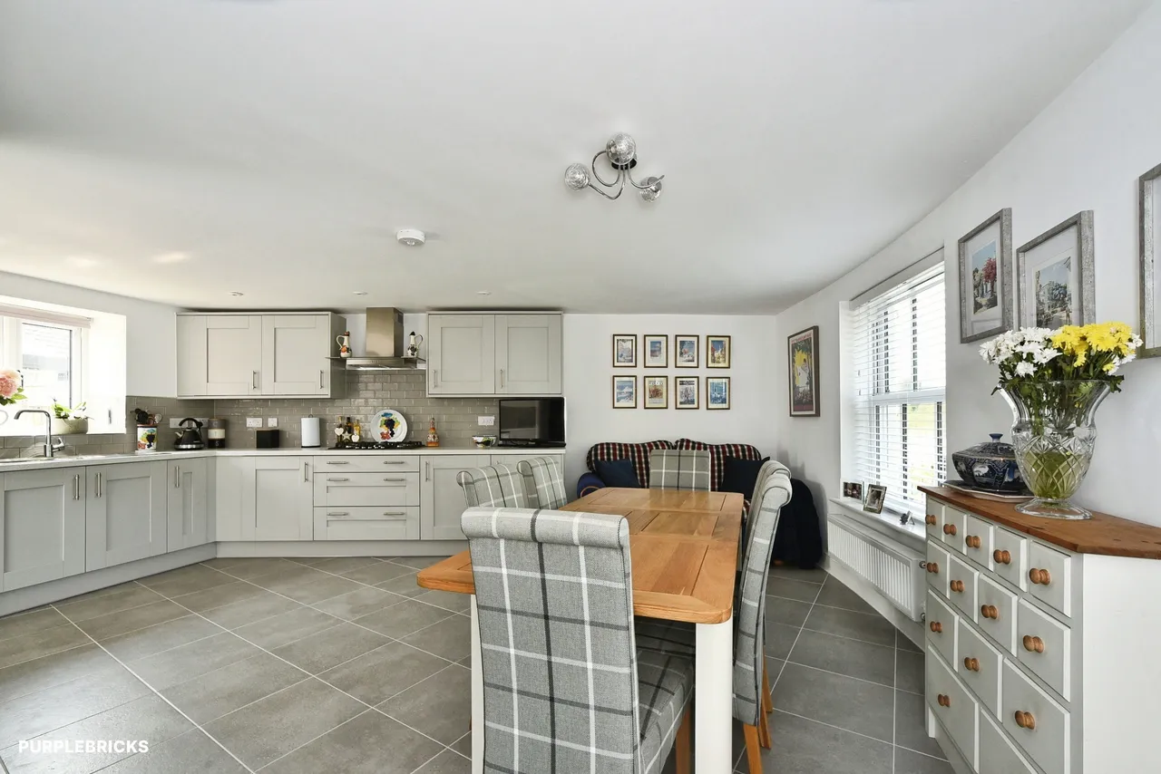 Blackford Drive, Calne, SN11, photo 4