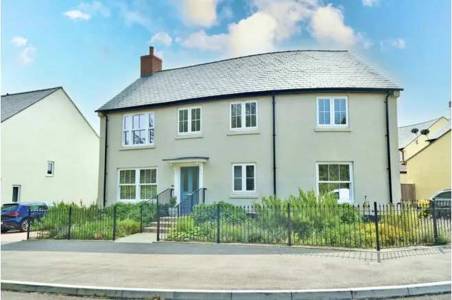 3 bed house for sale, Blackford Drive, Calne, SN11