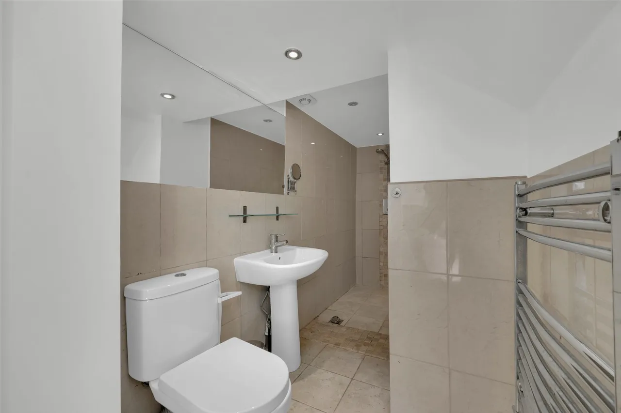Christchurch Avenue, London, NW6, photo 14