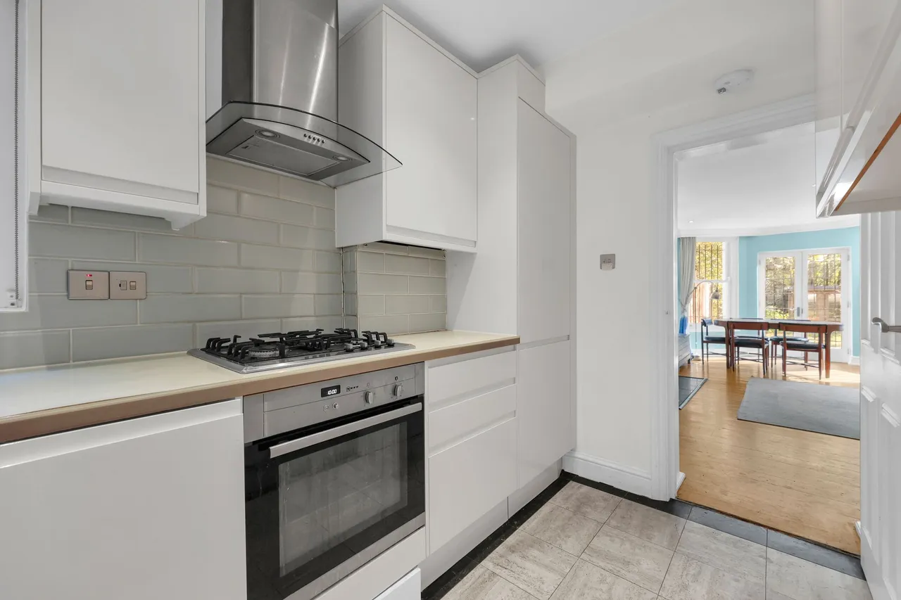 Christchurch Avenue, London, NW6, photo 17