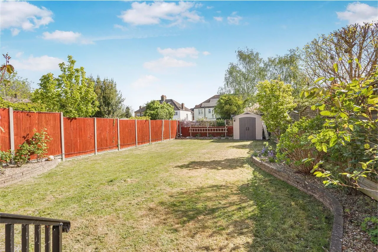 Park Road, Cheam Village, SM3 8PY, photo 11