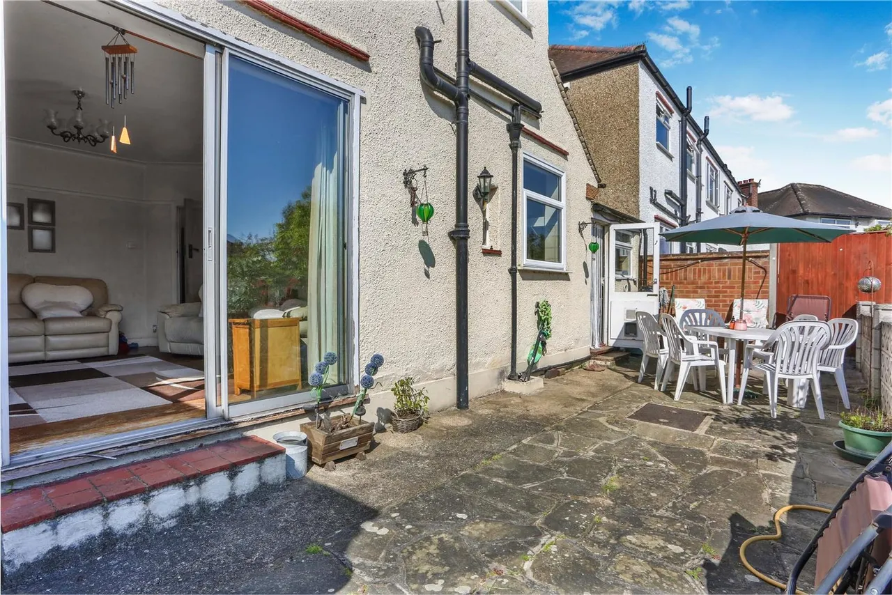 Park Road, Cheam Village, SM3 8PY, photo 10