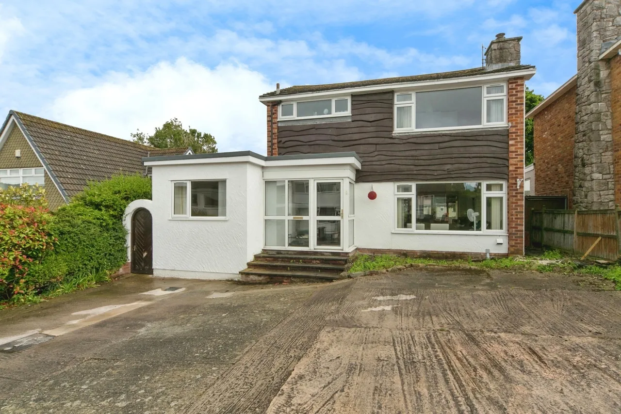 4 bed house for sale, Tir Estyn, Deganwy, LL31
