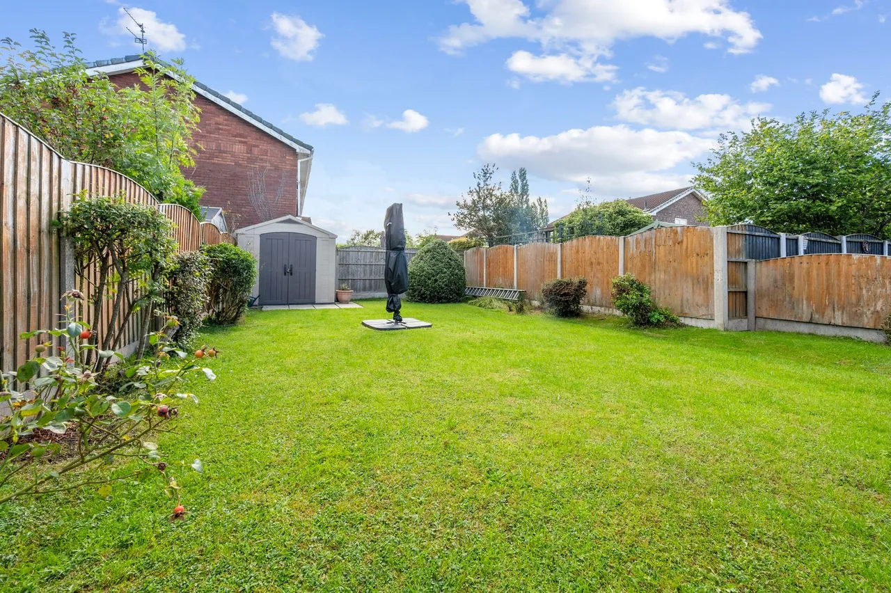 Nairn Close, Fearnhead, Warrington, Warrington, WA2 0TE, photo 4