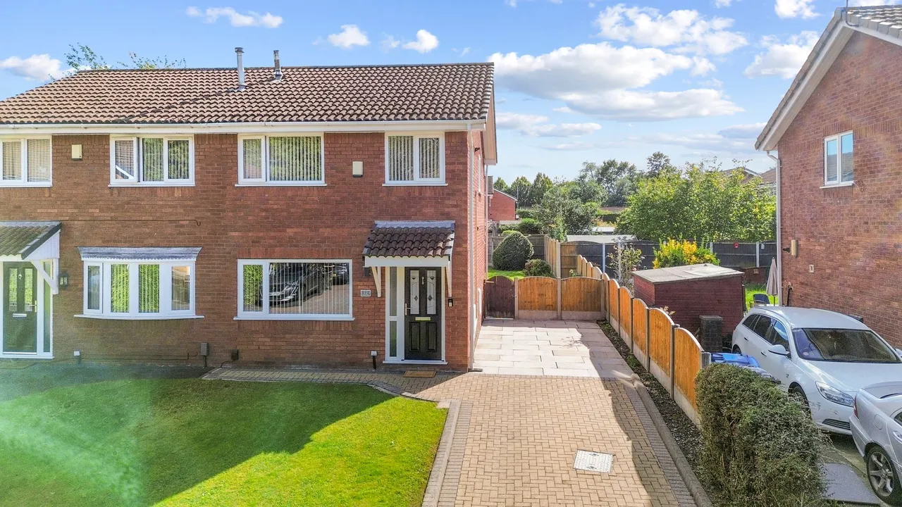 Nairn Close, Fearnhead, Warrington, Warrington, WA2 0TE, photo 6